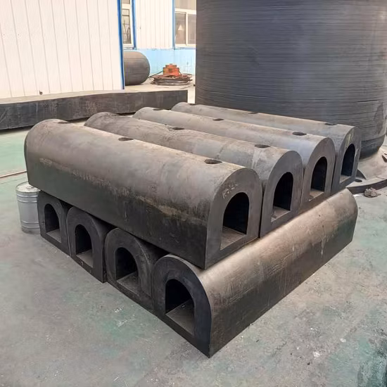 Evergreen プレミアム品質工場 2.5X5.5 3.3X6.5 フローティングネットタイプスリングゴムマリン船舶ローラー横浜空気圧フェンダー防御バンパー